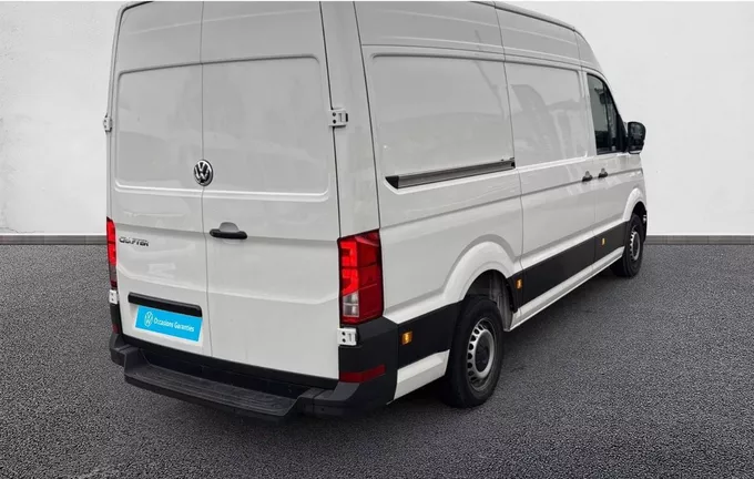 VOLKSWAGEN UTILITAIRES CRAFTER VAN 35 L3H3 2.0 TDI 140 CH BVA extérieur trois quart avant droit 106126