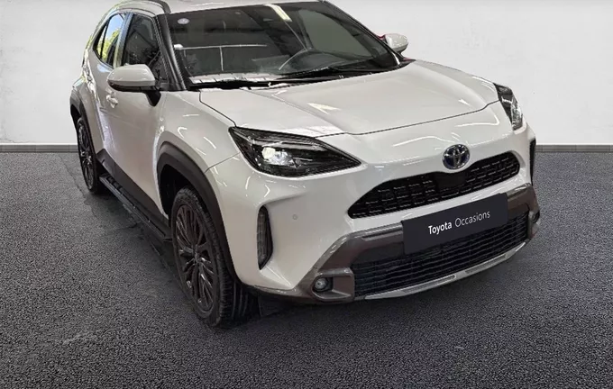 TOYOTA YARIS CROSS Hybride 116h AWD-i Trail (marchepieds standardisés) extérieur trois quart avant droit 1103405