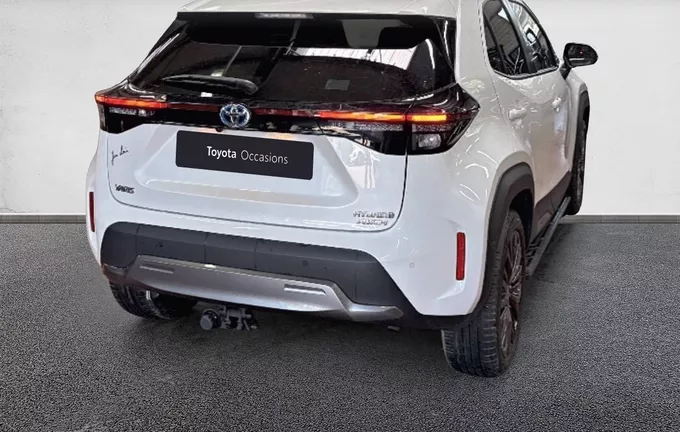 TOYOTA YARIS CROSS Hybride 116h AWD-i Trail (marchepieds standardisés) extérieur trois quart arrière droit 1103405