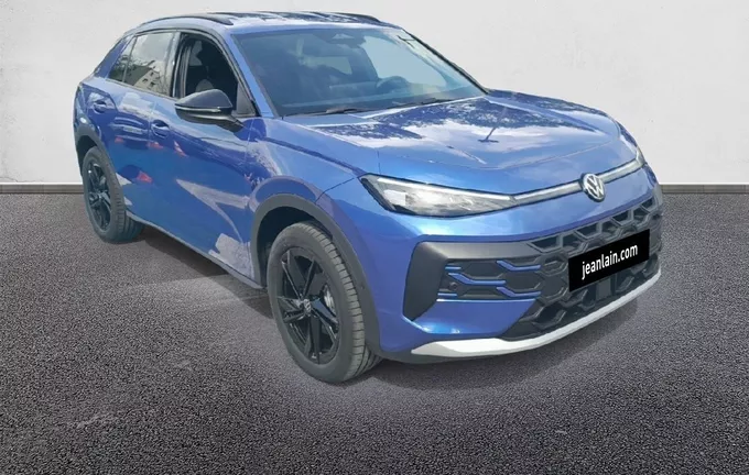 VOLKSWAGEN T-ROC 1.5 eTSI EVO2 Hybrid 150 ch DSG7 Style extérieur trois quart avant droit 9505
