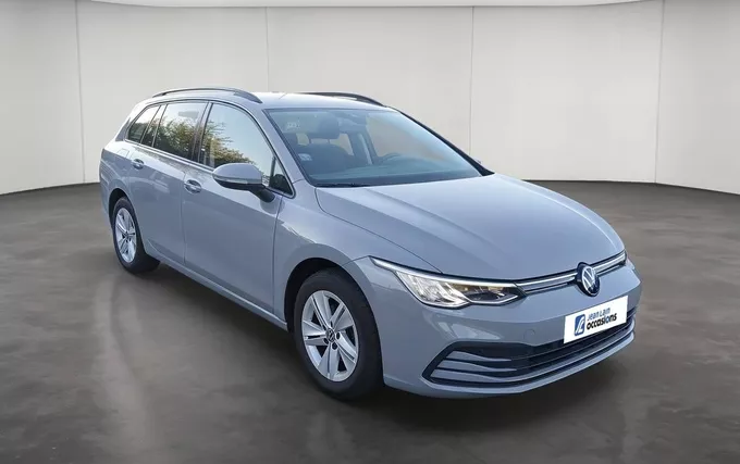 VOLKSWAGEN GOLF 1.5 eTSI OPF 130 DSG7 Life Plus extérieur trois quart avant droit 2132193
