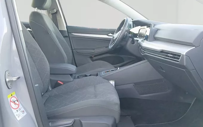 VOLKSWAGEN GOLF 1.5 eTSI OPF 130 DSG7 Life Plus photo 18 2132193