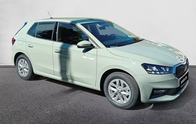 SKODA FABIA 1.0 TSI 95 ch EVO 2 BVM5 Selection extérieur trois quart avant droit 4617