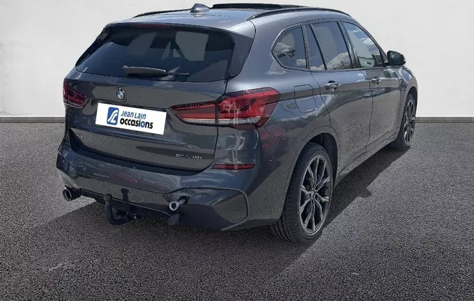 BMW X1 sDrive 18i 140 ch DKG7 M Sport extérieur trois quart arrière droit 2128672