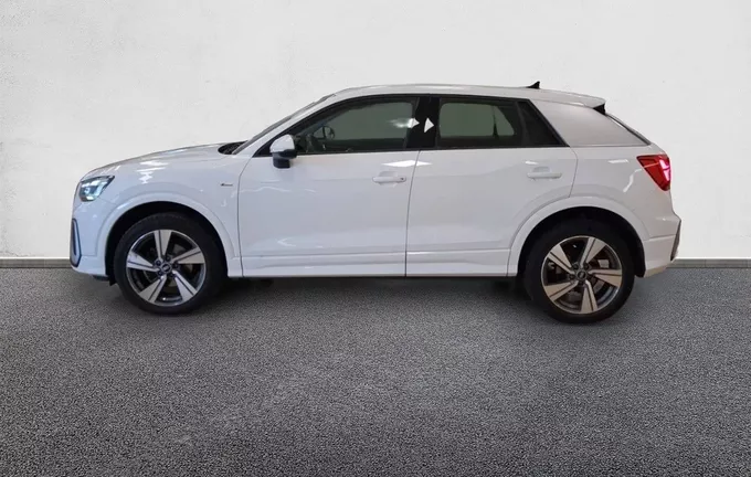 AUDI Q2 30 TDI 116 S tronic 7 Advanced extérieur côté gauche 212890