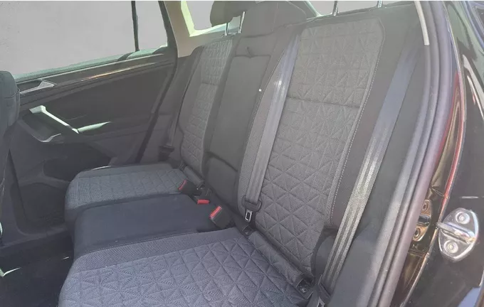 VOLKSWAGEN TIGUAN 2.0 TDI 150ch DSG7 Life Business extérieur arrière 2129797
