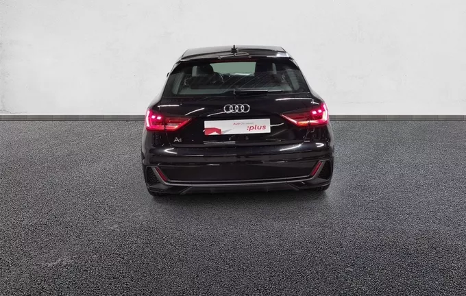 AUDI A1 Sportback 30 TFSI 110 ch S tronic 7 S Line extérieur arrière 2128795
