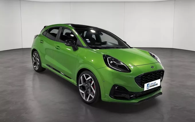 FORD PUMA 1.5 EcoBoost 200 ch S&S BVM6 ST extérieur trois quart avant droit 946807