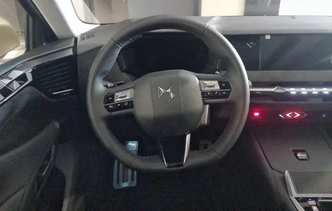 DS DS3 DS 3 Hybride 145 e-DCT6 DS Performance Line photo 9 058147