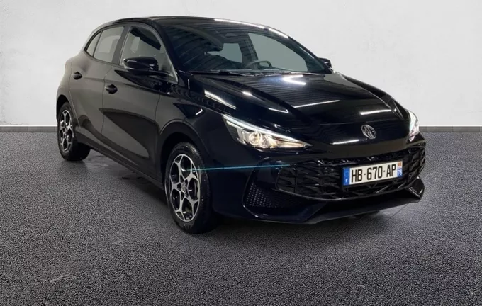 MG MG3 1.5 L Hybrid+ 195 ch Comfort extérieur trois quart avant droit 601173