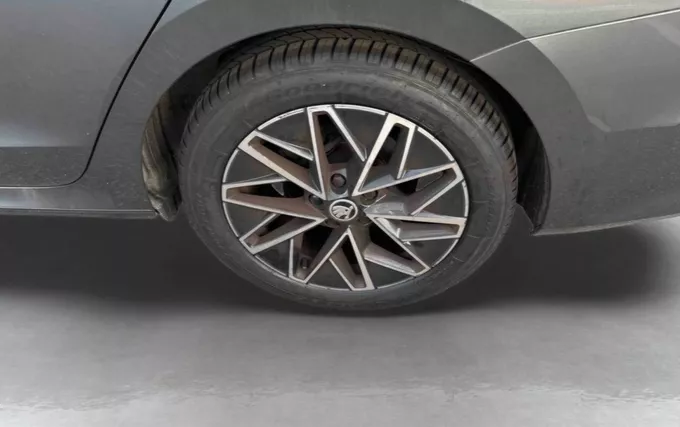 SKODA OCTAVIA Combi 2.0 TDI 150 ch DSG7 Sportline photo 9 2132188