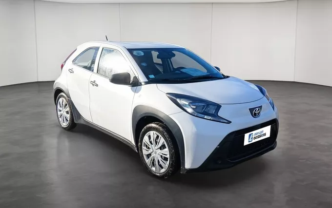TOYOTA AYGO X 1.0 VVT-i 72 Active extérieur trois quart avant droit 1104044