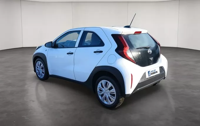 TOYOTA AYGO X 1.0 VVT-i 72 Active extérieur trois quart arrière gauche 1104044