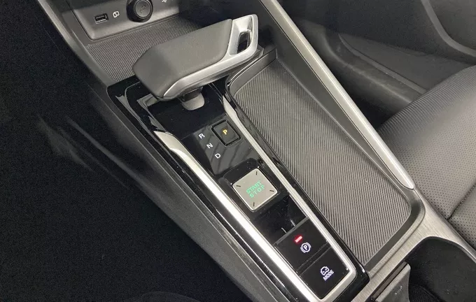 MG ZS 1.5 L Hybrid+ 197 ch Luxury photo 13 601063