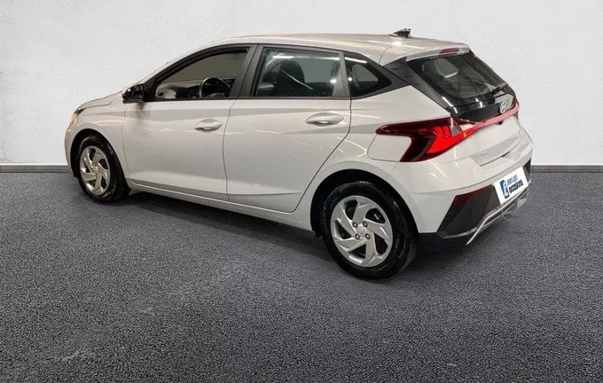 HYUNDAI I20 1.2 79 Initia extérieur trois quart arrière gauche 13405