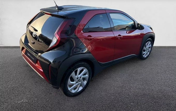 TOYOTA AYGO X 1.0 VVT-i 72 Design extérieur trois quart arrière droit 1103132