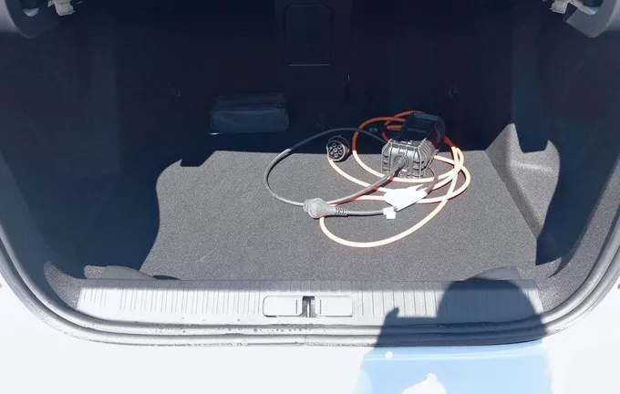 CITROEN E-C4 X 136 ch Automatique Shine extérieur arrière 055842