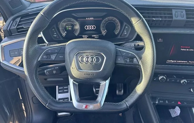 AUDI Q3 Sportback 45 TFSIe 245 ch S tronic 6 S line photo 12 2122793