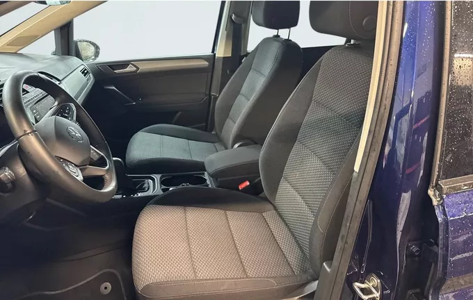 VOLKSWAGEN TOURAN 2.0 TDI 150 DSG7 7pl Life Plus extérieur trois quart arrière droit 2125603
