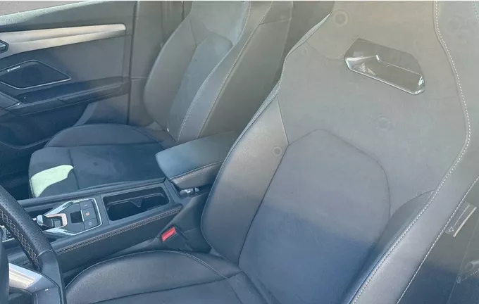 CUPRA FORMENTOR 1.5 eTSI Hybrid 150 ch DSG7 V extérieur trois quart arrière droit 2128511
