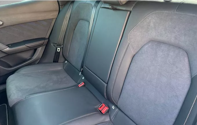 CUPRA FORMENTOR 1.5 eTSI Hybrid 150 ch DSG7 V extérieur arrière 2128511