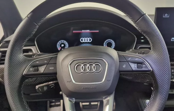 AUDI A4 35 TFSI 150 S tronic 7 Competition photo 13 2122490