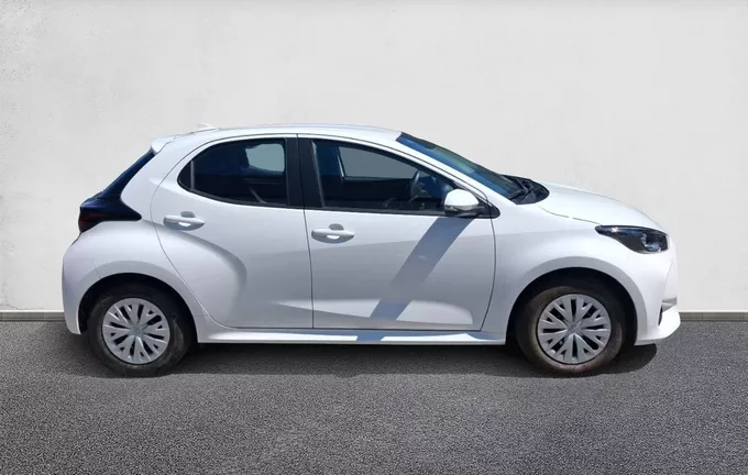 TOYOTA YARIS 120 VVT-i Dynamic Business extérieur côté droit 1103765