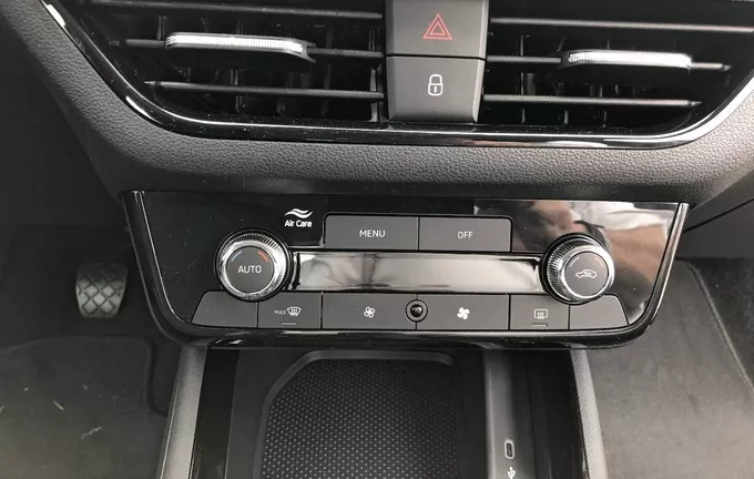 SKODA KAMIQ 1.0 TSI Evo 2 95 ch BVM5 Selection photo 14 19140