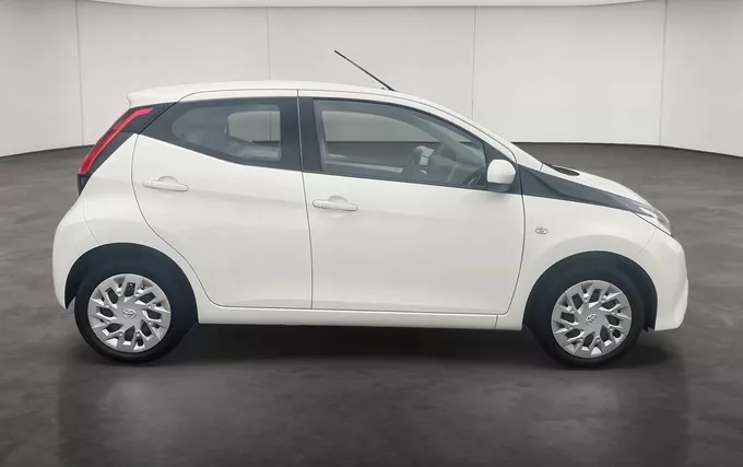 TOYOTA AYGO 1.0 VVT-i x-play extérieur côté droit 1104019