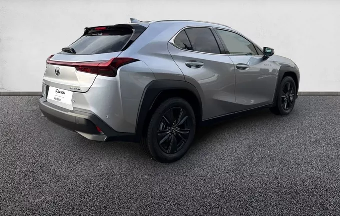 LEXUS UX 300h 2WD Luxe extérieur trois quart arrière droit 74591