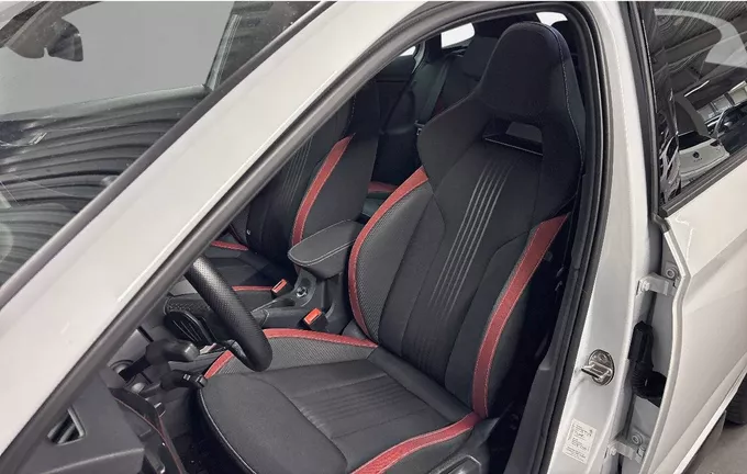 SKODA SCALA 1.5 TSI 150 ch DSG7 Monte-Carlo extérieur trois quart arrière droit 2129482