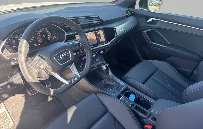 AUDI Q3 35 TFSI 150 ch S tronic 7 S line photo 11 2126797