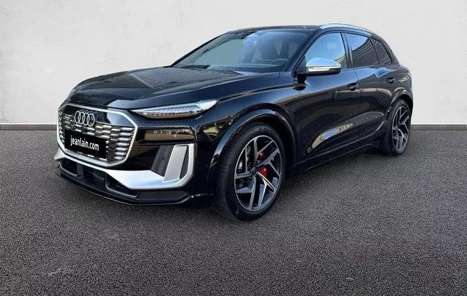 AUDI SQ6 E-TRON 489 ch 100 kWh quattro extérieur trois quart avant gauche 1136