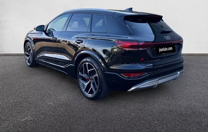 AUDI SQ6 E-TRON 489 ch 100 kWh quattro extérieur trois quart arrière gauche 1136