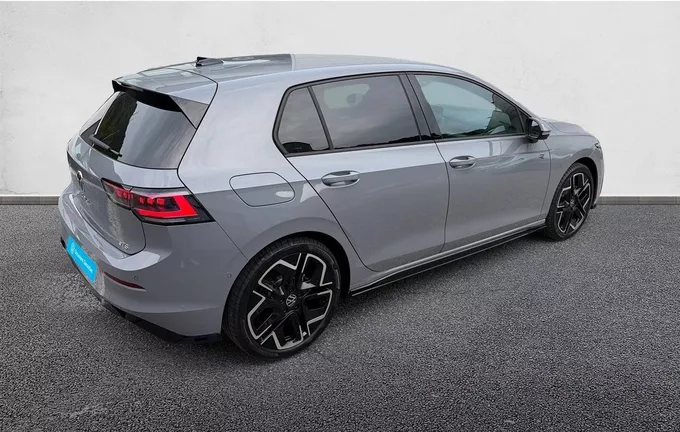VOLKSWAGEN GOLF 1.5 eTSI EVO2 150 DSG7 R-Line Edition extérieur avant 9711