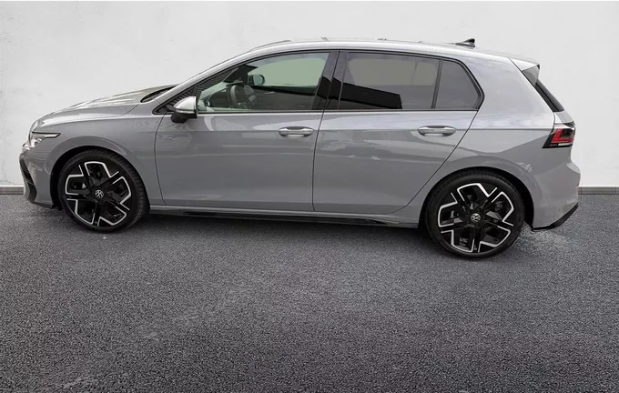 VOLKSWAGEN GOLF 1.5 eTSI EVO2 150 DSG7 R-Line Edition extérieur trois quart arrière gauche 9711