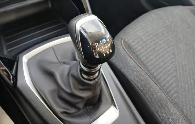 PEUGEOT 208 100 S&S BVM6 Style photo 14 944341