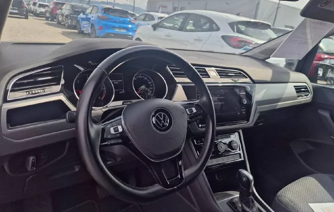 VOLKSWAGEN TOURAN 2.0 TDI 150 DSG7 7pl Lounge photo 11 2130355