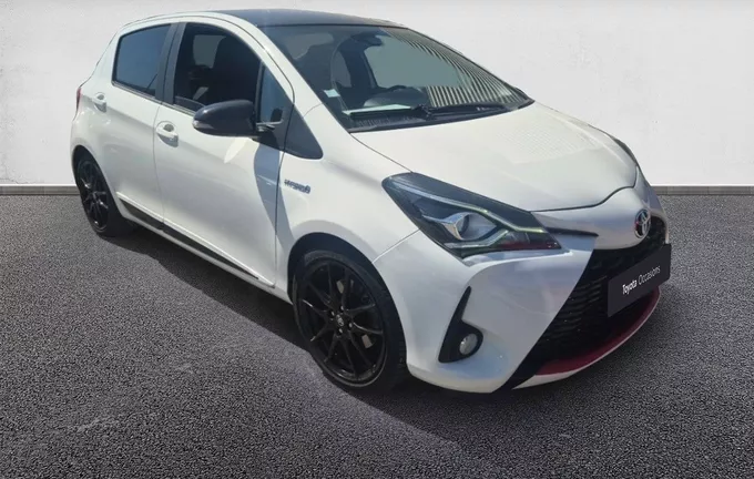 TOYOTA YARIS Hybride 100h GR SPORT extérieur trois quart avant droit 1103651