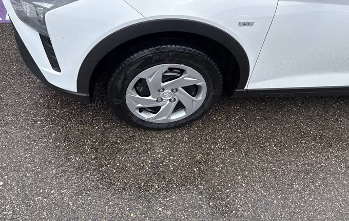 HYUNDAI BAYON 1.0 T-GDi 100 Hybrid 48V Initia photo 9 13832