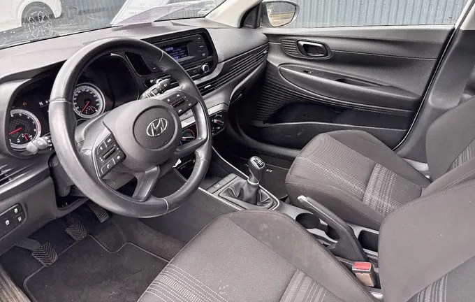 HYUNDAI BAYON 1.0 T-GDi 100 Hybrid 48V Initia photo 11 13832