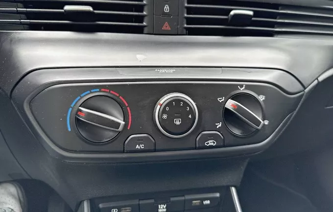 HYUNDAI BAYON 1.0 T-GDi 100 Hybrid 48V Initia photo 14 13832