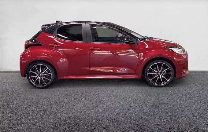TOYOTA YARIS Hybride 130h GR Sport extérieur côté droit 1103412