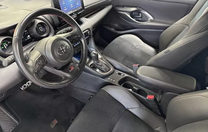 TOYOTA YARIS Hybride 130h GR Sport photo 11 1103412