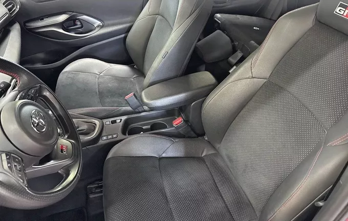 TOYOTA YARIS Hybride 130h GR Sport photo 20 1103412