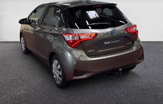 TOYOTA YARIS Hybride 100h Collection extérieur trois quart arrière gauche 