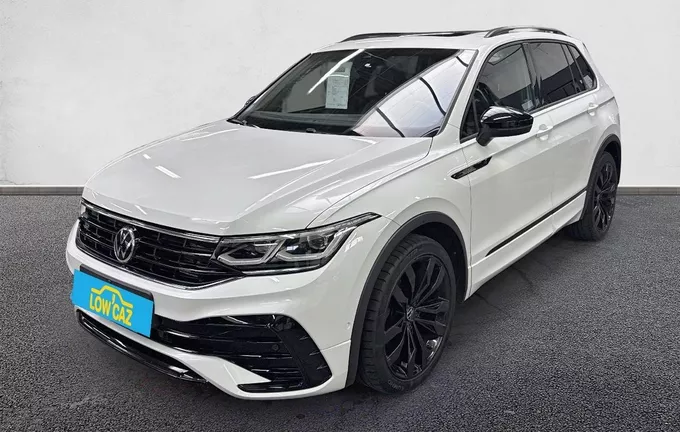 VOLKSWAGEN TIGUAN 1.5 TSI 150ch DSG7 R-Line Exclusive extérieur trois quart avant gauche 2124367