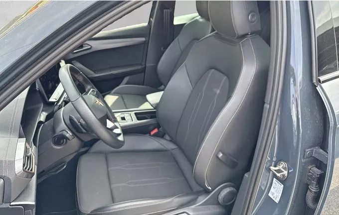 CUPRA FORMENTOR 1.5 eTSI Hybrid 150 ch DSG7 V extérieur trois quart arrière droit 2120239