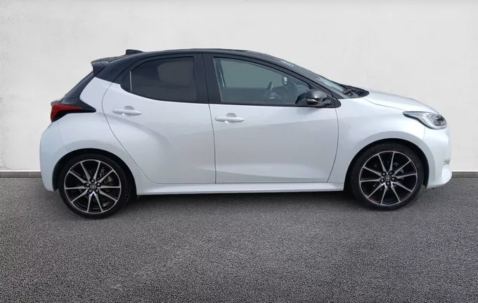 TOYOTA YARIS Hybride 116h GR Sport extérieur côté droit 1103154