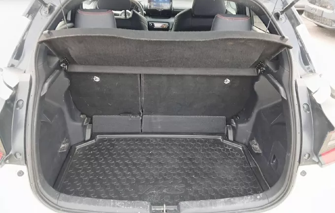 TOYOTA YARIS Hybride 116h GR Sport photo 10 1103154